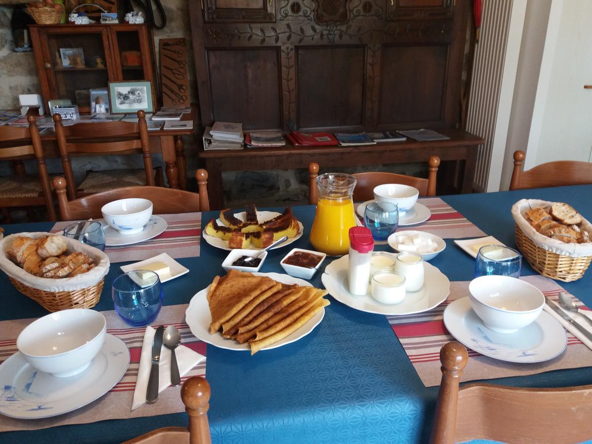 플로고프 La Ferme Du Bout Du Monde B&B 외부 사진